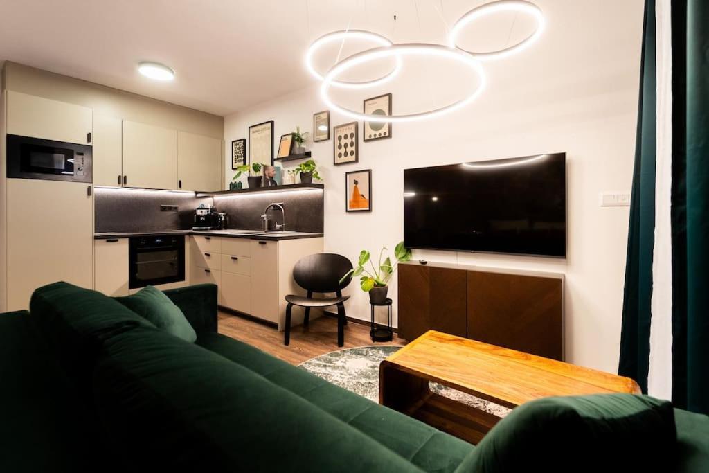 Green Garden Sauna Apartment Brno Ngoại thất bức ảnh