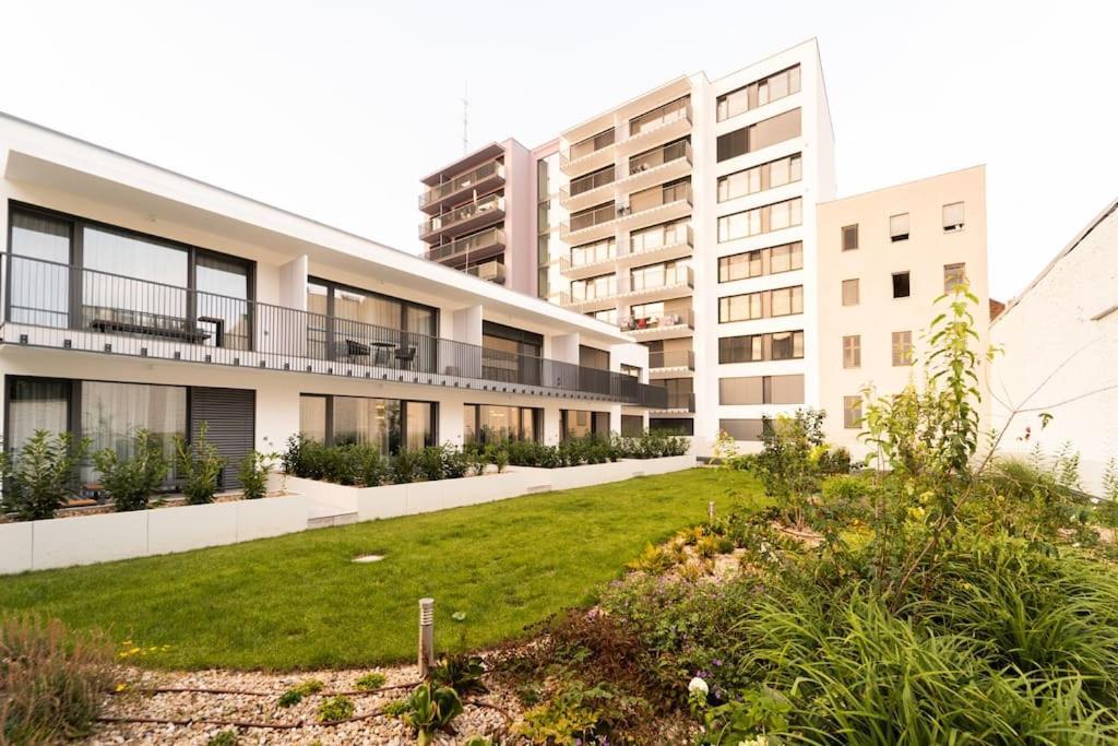 Green Garden Sauna Apartment Brno Ngoại thất bức ảnh